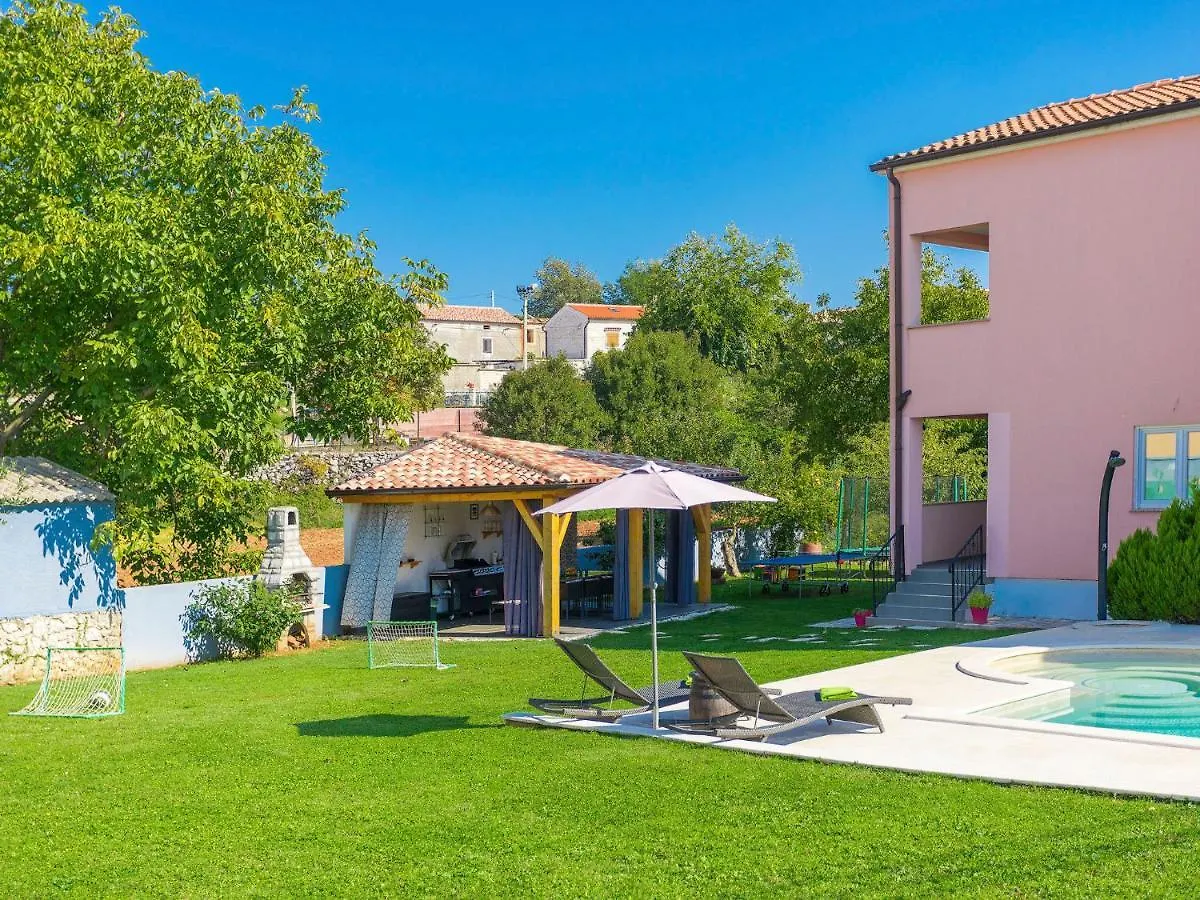 Holiday Home Paus By Interhome Orihi 0*,  كرواتيا