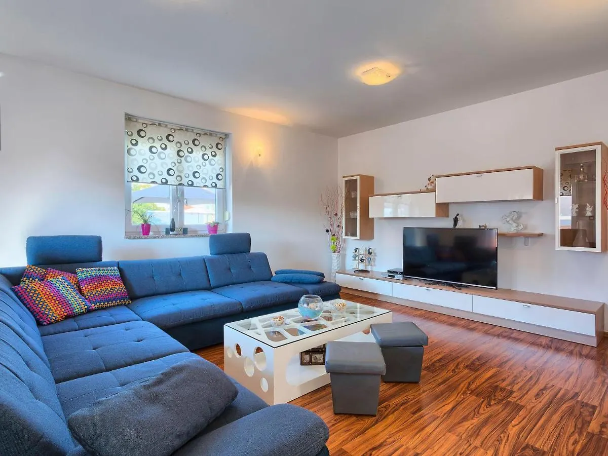 Holiday Home Paus By Interhome Orihi クロアチア